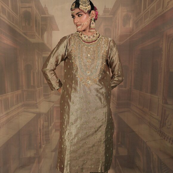 Light Gold and green Bridal Kurta Set with Dupatta - Picture 4 of 6
